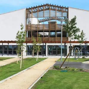 https://douce-provence-au-calme-face-la-piscine.fr-provencehotel.com